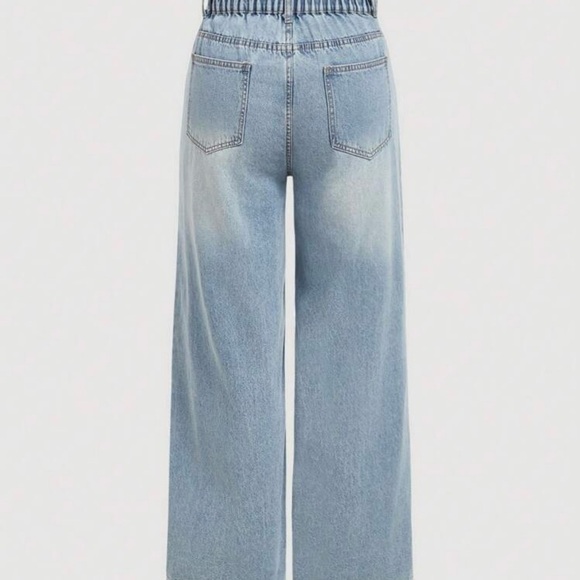 Ripped Boyfriend Jeans - Picture 2 of 2